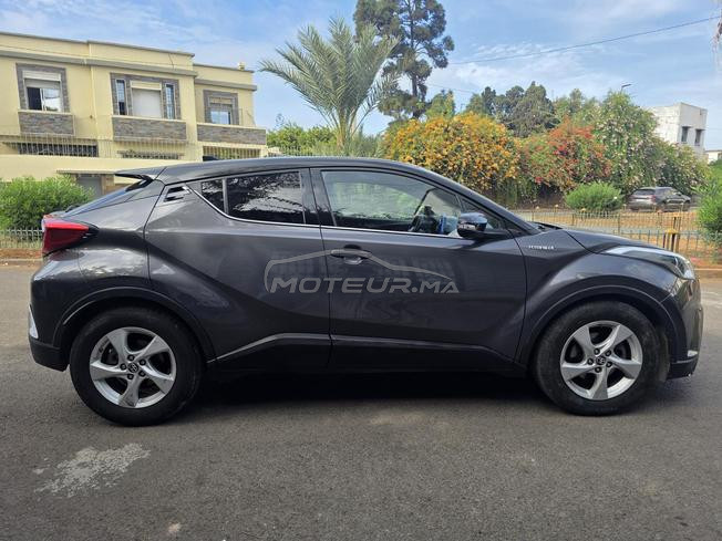 Toyota C-HR Hybride distinctive fin 2018