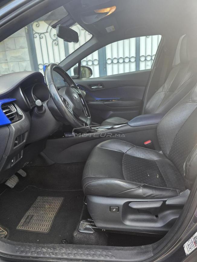 Toyota C-HR Hybride distinctive fin 2018