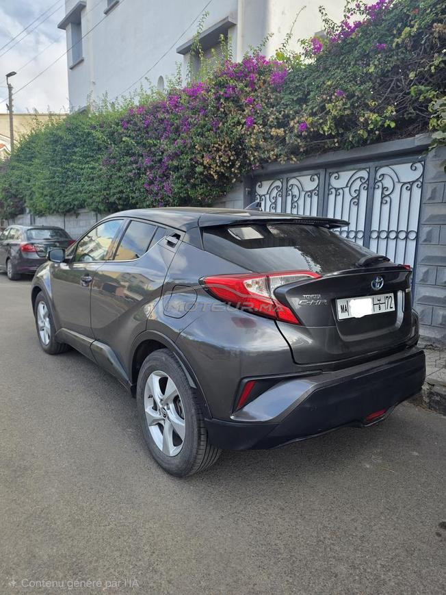 Toyota C-HR Hybride distinctive fin 2018