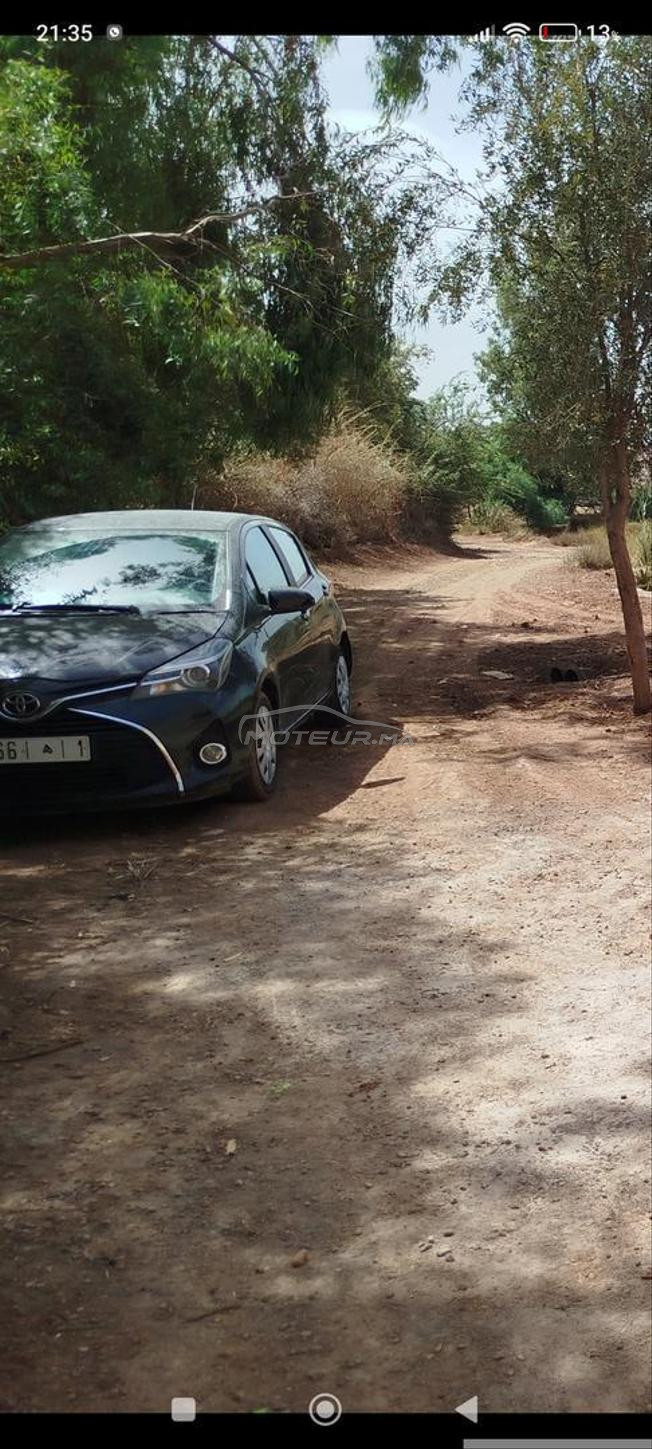 très belle Toyota Yaris 