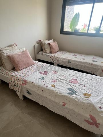 2 lits enfants IKEA SLÄKT 80x200 et 2 matelas - 2