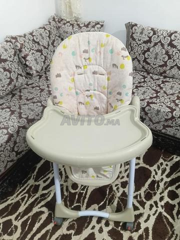 Chaise pour bébé, presque neuf