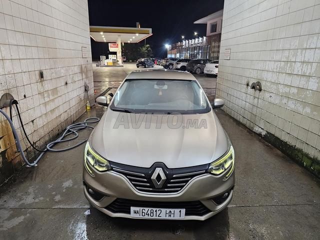 Renault megane 4 sedan intens  - 2