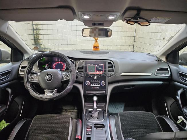 Renault megane 4 sedan intens 