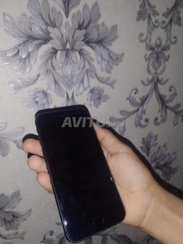 آيفون 8 نظيف - 2