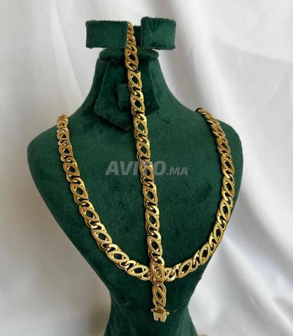 Ensemble femme élégant : chaîne et bracelet dorés - 2