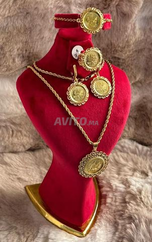 Ensemble de bijoux pour femmes, collier et boucles d'oreilles raffinés couleur or - 2