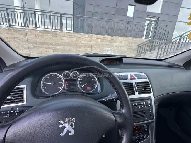 Peugeot 2003 – 7 CV – 215 000 km 
