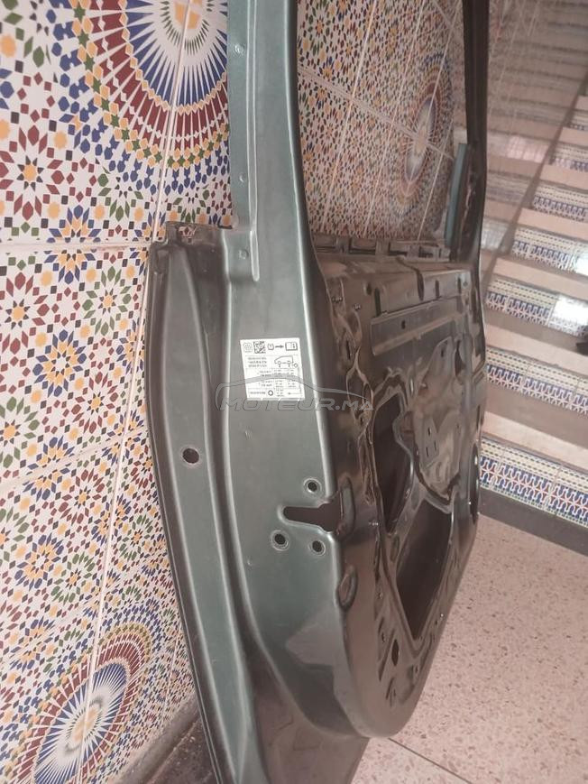 Porte conducteur dacia sandero