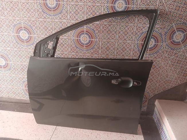Porte conducteur dacia sandero