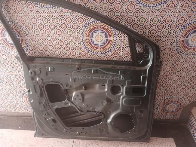 Porte conducteur dacia sandero