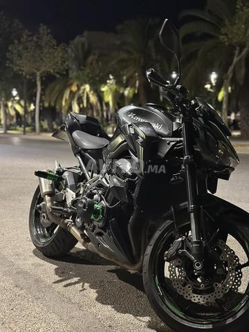 كاواساكي Z900 - 2