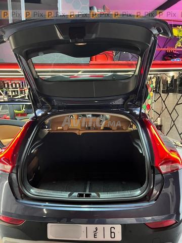 Volvo v40 cross country full option - 2
