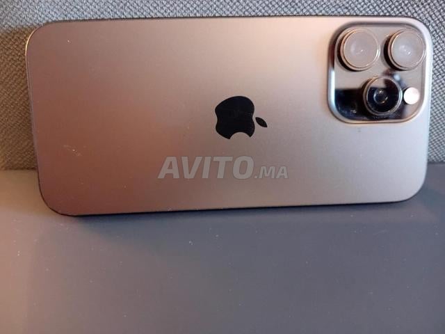 iPhone 16 Pro Max comme neuf 91