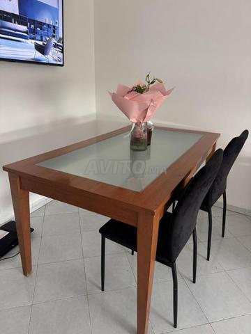 طاولة طعام 0.90*1.60 بحالة جيدة - 2