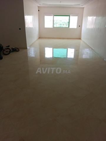 Appartement/Clinique à louer, 2ème étage - 2