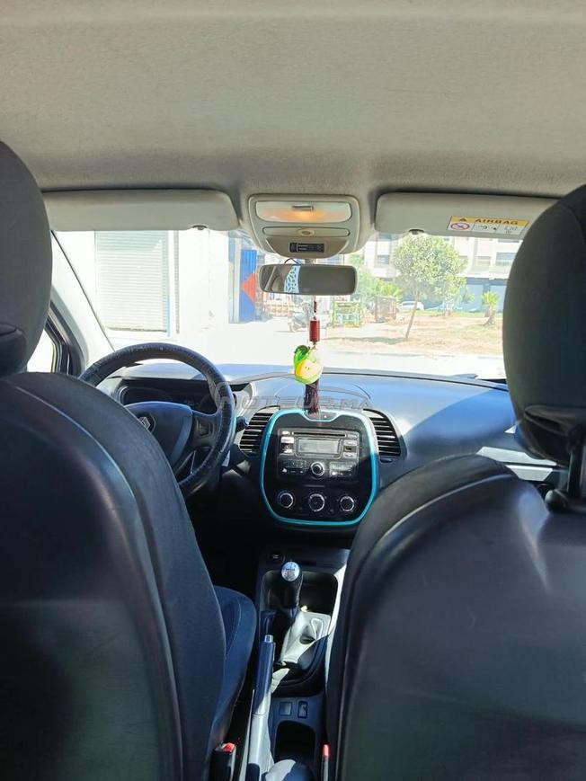 Renault Captur Diesel Manuelle 2016 à Bouznika