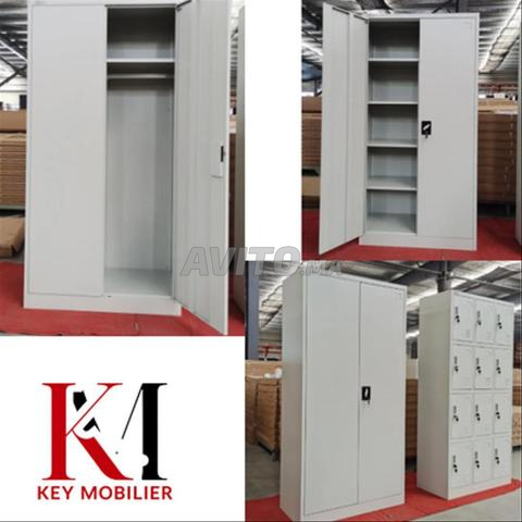 ARMOIRE MÉTALLIQUE À PORTES - 2
