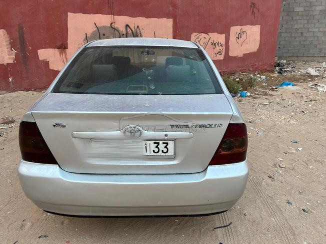 Toyota Corolla Essence Manuelle 2006 à Laâyoune