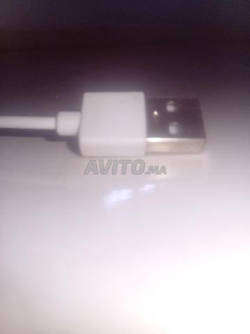 Chargeur de montre intelligente en bon état - 2