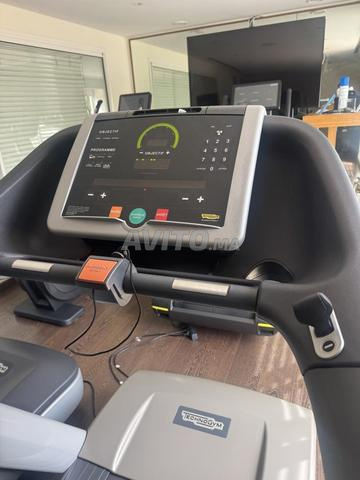 Tapis de course Technogym - 2