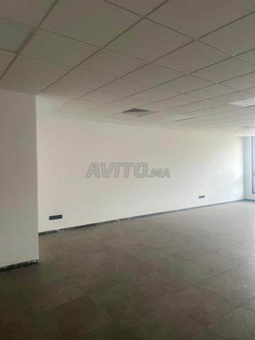 Bureau de 73m² à louer sur boulevard, en plein centre - 2