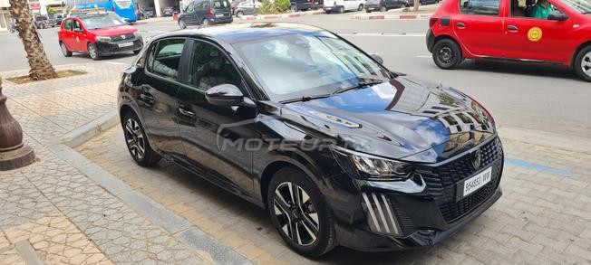 peugeot 208 premiere main