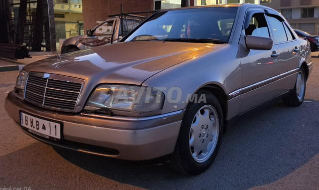 Mercedes-Benz Classe C 250 Diesel Automatique 1993 - 2