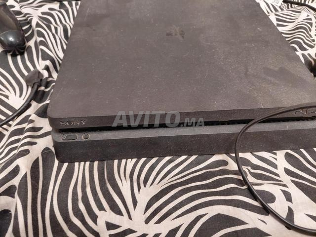 PlayStation 4 - 2