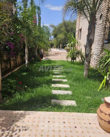 فيلا بلدي شيك. مسبح. 4 غرف نوم. 4 حمامات. - 2
