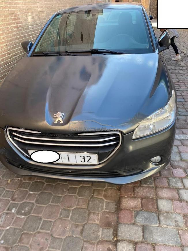 Peugeot 301 Essence Manuelle 2015 à Essaouira