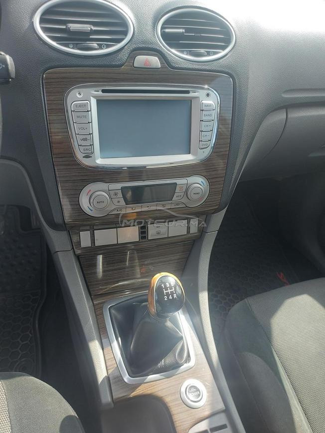 ford focus Ghia model 2010  tt options