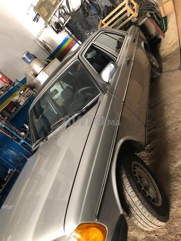 Voitures Mercedes 200 en très bon état - 2