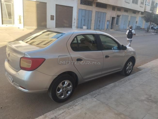سيارة في حالة جيدة 