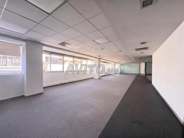 Bureau de 348 m² à Casablanca - 2