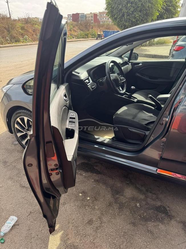 Clio5 toute options 2023 à Casablanca