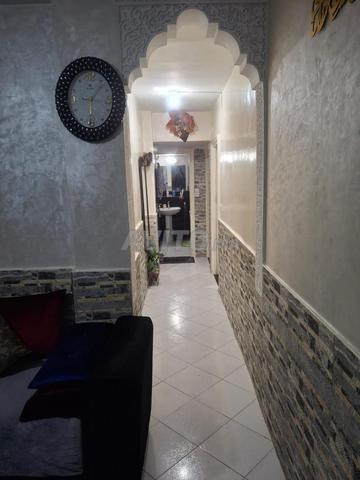 Appartement à vendre route ain chkef - 2