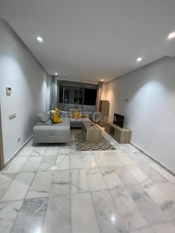 Studio moderne à louer à Oulfa