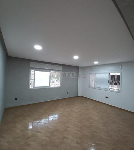 Bureau 160m²–2façades–À côté du commissariat Awama - 2