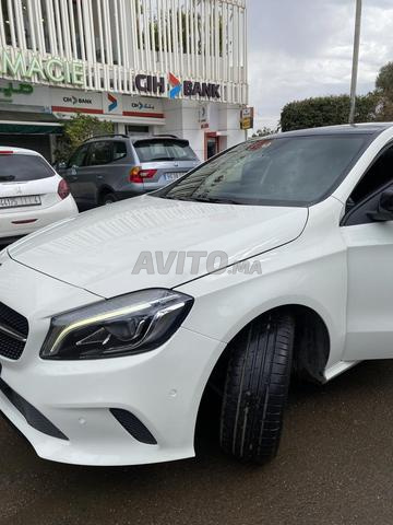 مرسيدس بنز الفئة A 200 - 2
