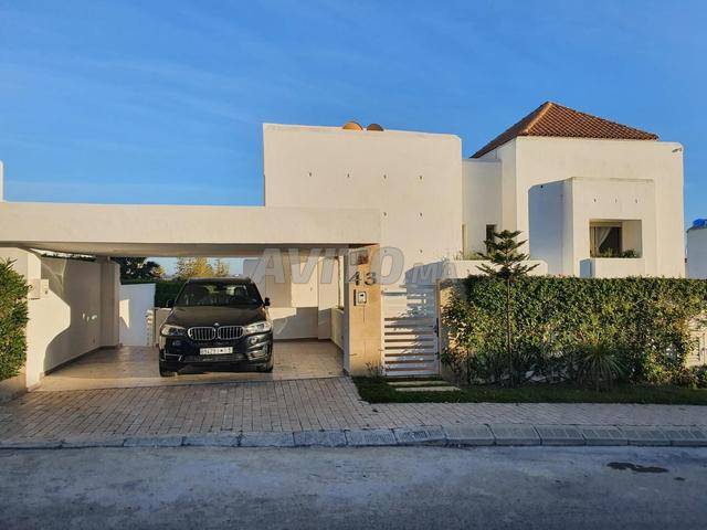 Villa à Louer à Plage des Nations - 2