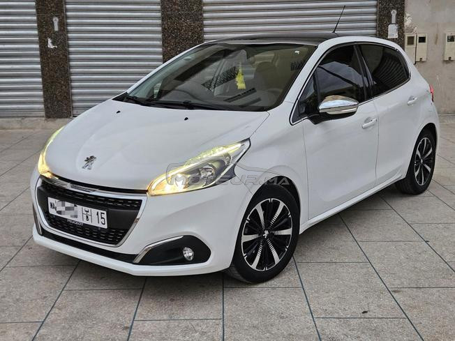 peugeot 208 tech