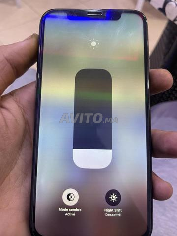 iPhone X 64 Go - 2