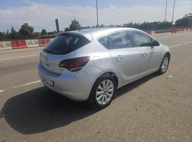Opel Astra Diesel Manuelle 2012 à Casablanca
