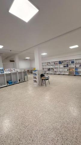 Local dépôt bureau