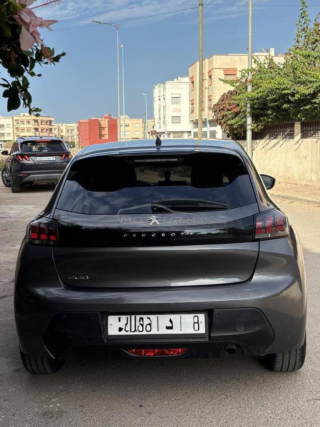 peugeot 208 automatique 