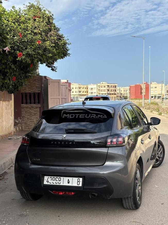 peugeot 208 automatique 