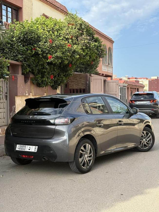 peugeot 208 automatique 