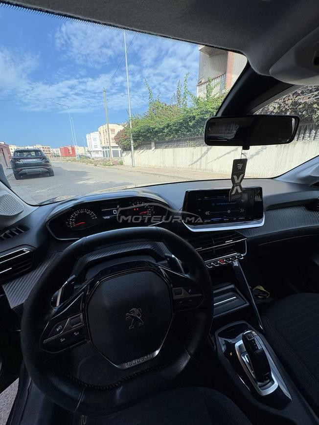 peugeot 208 automatique 