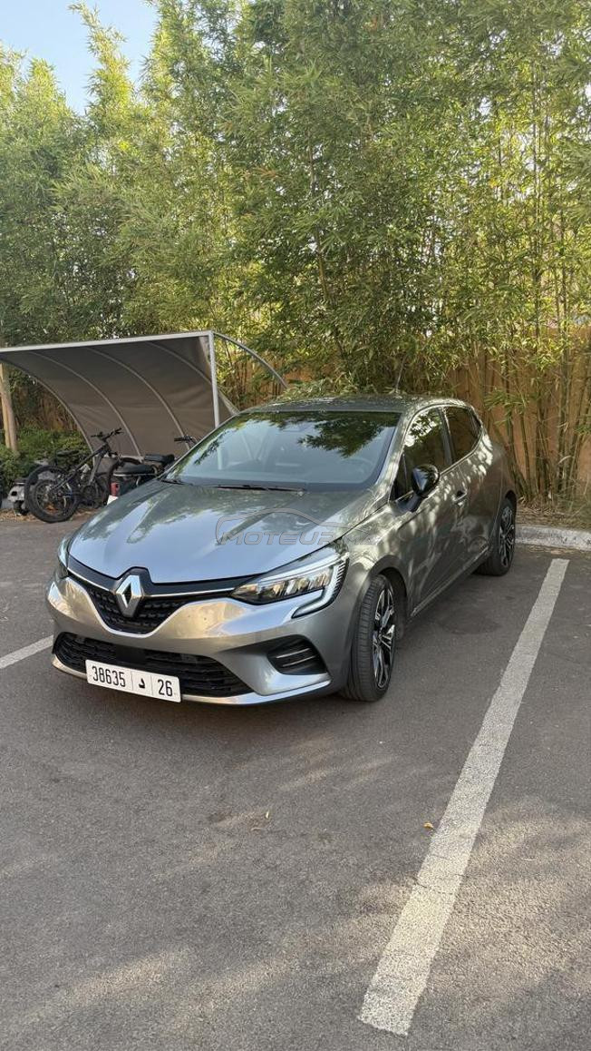 Clio 5 boîte auto grand écran 